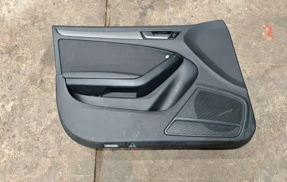 Audi A5 Sportback 8TA Front door card panel trim 8T8867105