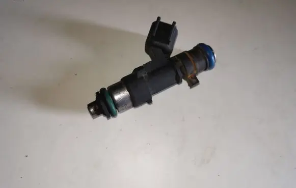 Chrysler Pacifica Fuel injector 0280158028 04591986AA