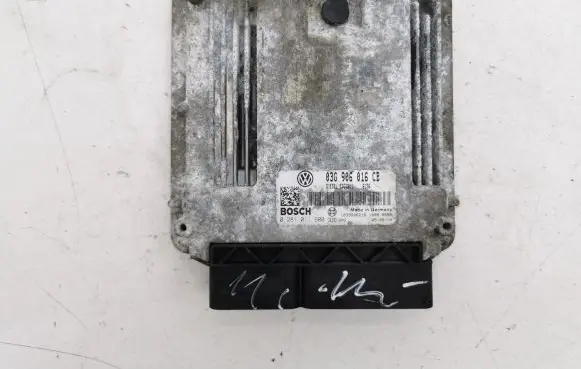 Volkswagen Golf V Engine control unit/module 0281011900 03G906016CB