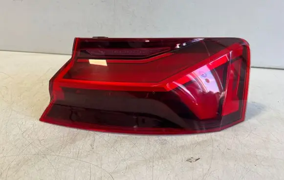 Audi A5 Rear/tail lights 8W6945092AA