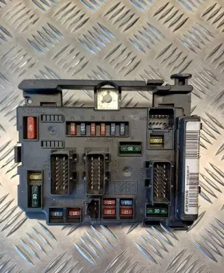 Citroen C5 Fuse module 9641258080 S110500001F