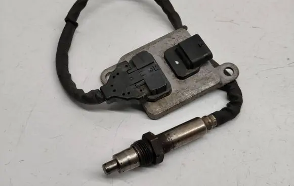 Mercedes-Benz Sprinter W906 Lambda probe sensor 0009050008 A0009050008