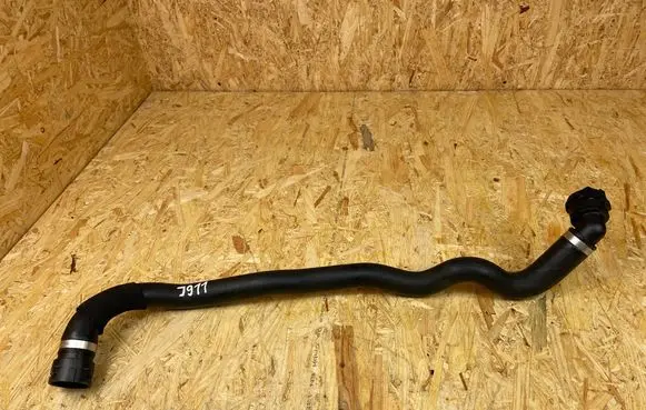Volvo XC60 Engine coolant pipe/hose 32339122