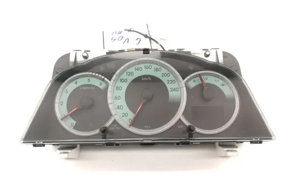 Toyota Corolla Verso E121 Speedometer (instrument cluster) 838000F091