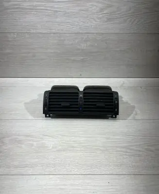 BMW 3 E46 Dash center air vent grill 8370742