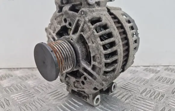 Mercedes-Benz CLS C219 Generator/alternator A0131546402
