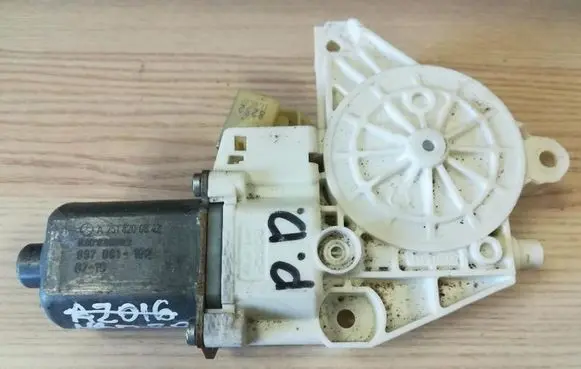 Mercedes-Benz R W251 Front door window regulator motor A2518200842 MB278