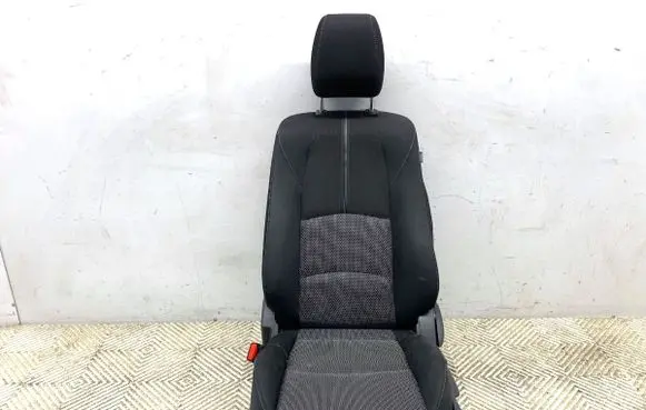 Mazda 2 Front driver seat 