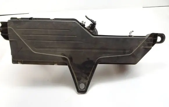 BMW 1 F20 F21 Air filter box 8511655 70518447 10737810