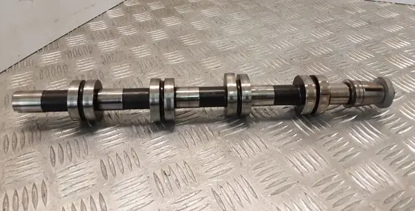 Volkswagen PASSAT B6 Camshaft 