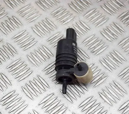 Chevrolet Cruze Windscreen/windshield washer pump 13250357 3240117