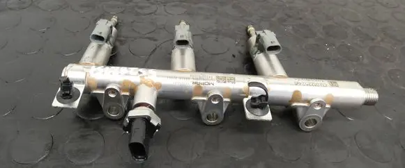 Jeep Renegade Fuel main line pipe 46338801 46338077