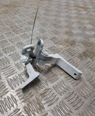 Volvo XC40 Rear door lower hinge 31457100