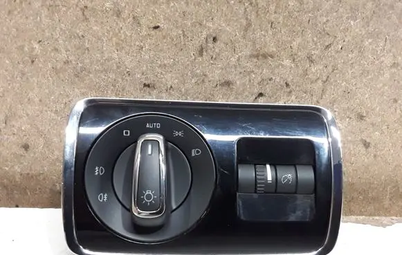 Skoda Superb B6 (3T) Light switch 3T0941431B