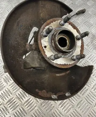 Opel Insignia A Front wheel hub spindle knuckle
