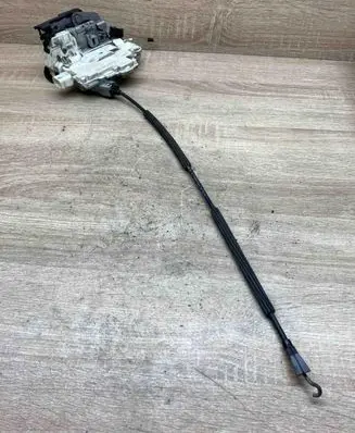 Seat Altea XL Rear door lock 5P0839012