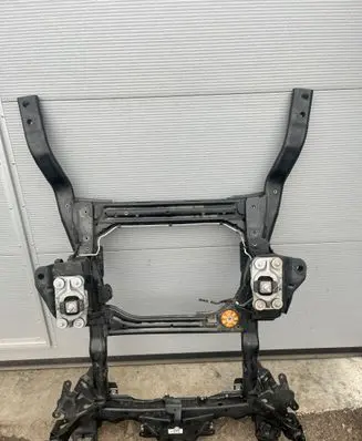 Land Rover Defender Front subframe L8B25C145BH M8B26A003AA