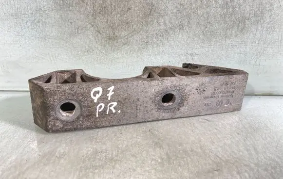 Audi Q7 4L Sway bar bush bracket, front 7l0411063b 00102337701