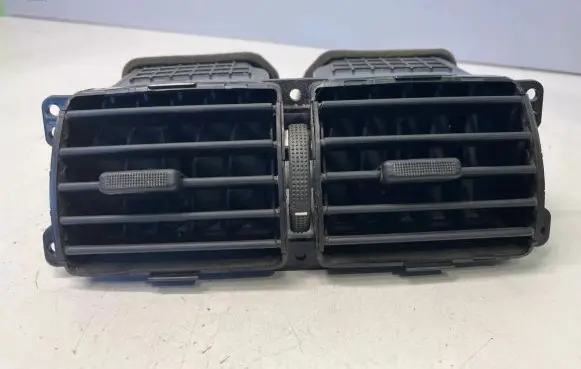 Hyundai Tucson JM Dash center air vent grill 974102E000