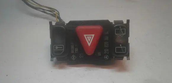 Mercedes-Benz E W210 Hazard light switch 2108208010 501280377
