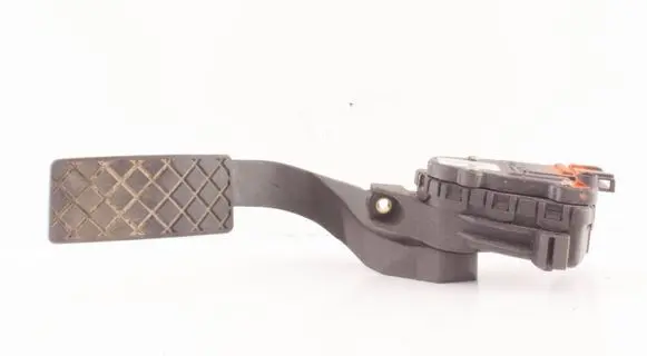 Audi A4 S4 B5 8D Accelerator throttle pedal 8D1721523
