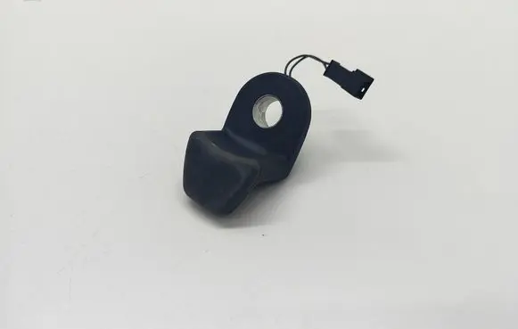 BMW 5 E60 E61 Tailgate glass/window release handle 8385694