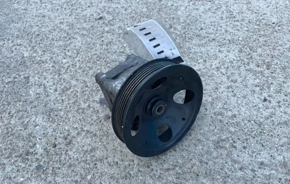 Volvo S80 Power steering pump