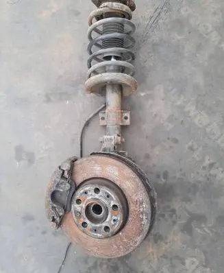 Volvo V70 Front wheel hub spindle knuckle 9461943