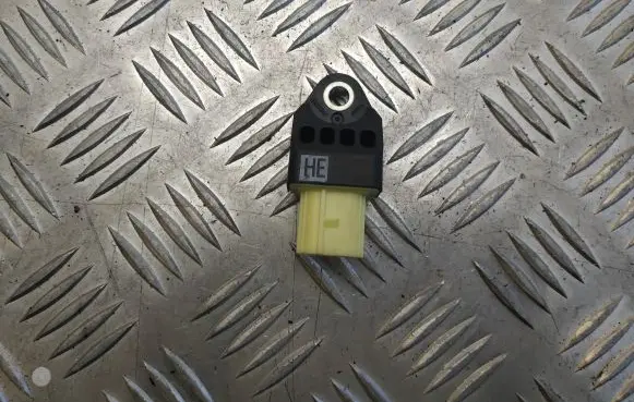 Lexus IS III XE30 Airbag deployment crash/impact sensor 8983153050