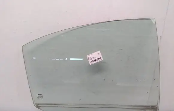 Nissan Primera Rear door window glass