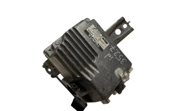 Toyota Corolla E120 E130 Power steering control unit/module 8965002010