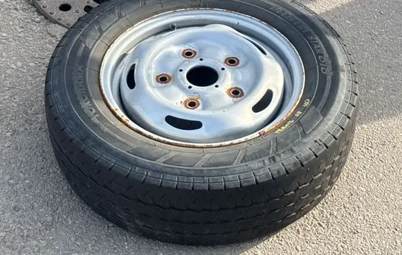 Ford Transit R15 spare wheel 