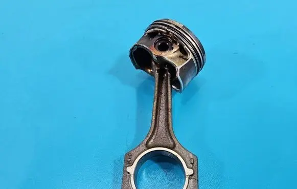 Volkswagen PASSAT B7 Piston IMPRK1536736