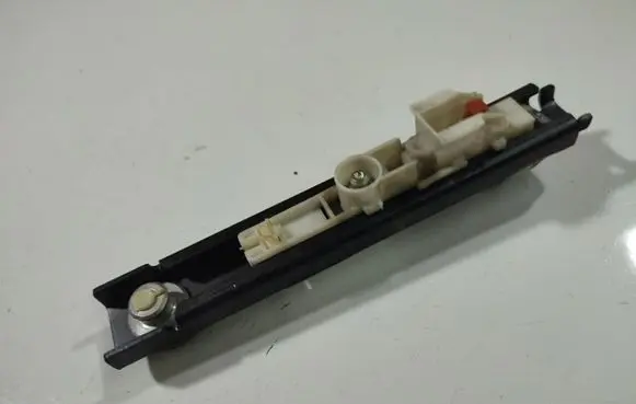 Renault Scenic III - Grand scenic III Seat belt adjustment rail 878240003R