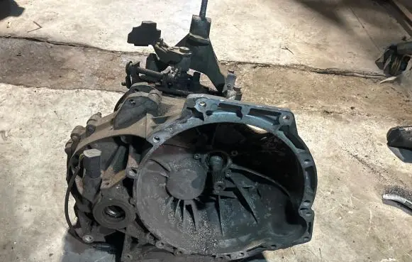 Ford Connect Manual 5 speed gearbox XS4R7F096