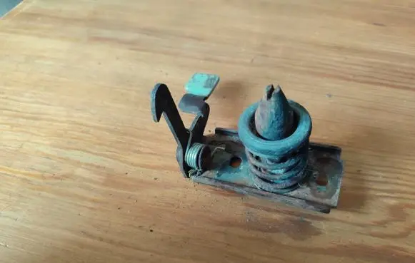 Chevrolet Aveo Engine bonnet/hood lock/latch loop/hook 