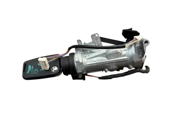 Skoda Octavia Mk3 (5E) Ignition lock 1K0905851