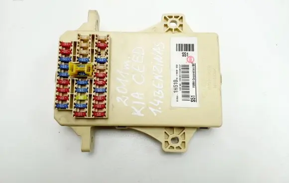 KIA Ceed Fuse module 919501H510 1011B28002