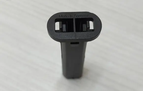 Radiator mount bracket