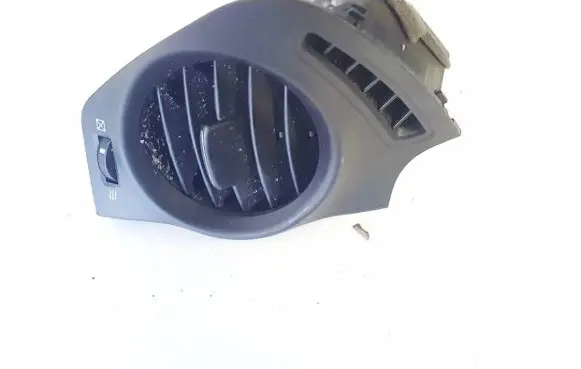Lexus IS 220D-250-350 Dash center air vent grill 5565053031 55650-53031