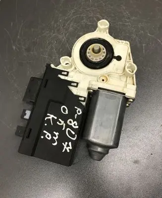 Peugeot 807 Front door window regulator motor 5512000177