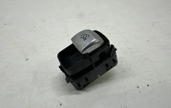 Mercedes-Benz E W213 Tailgate/boot open switch button A2229055111