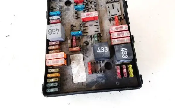 Volkswagen Golf V Fuse box set 1k0937124k