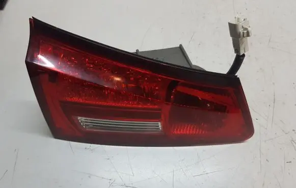 Lexus IS 220D-250-350 Tailgate rear/tail lights