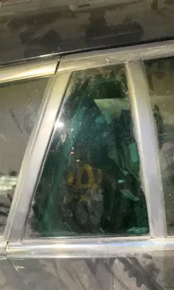 Opel Insignia A Rear vent window glass 