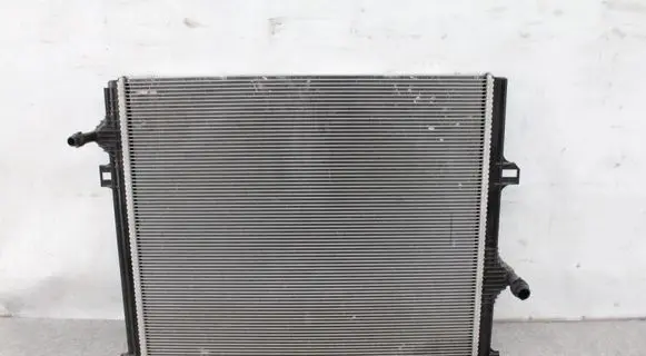 BMW 4 F32 F33 Coolant radiator 8741830 17118741830