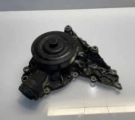 Mercedes-Benz CLS C219 Water pump A2722000401 2722000401