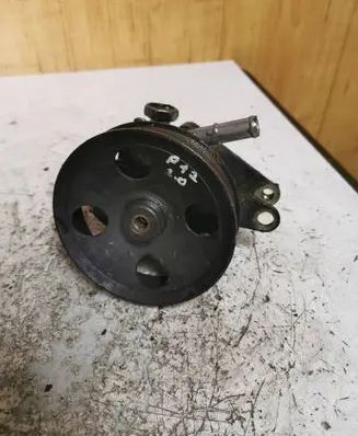 Nissan Primera Power steering pump