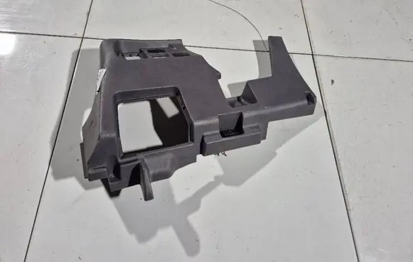 Nissan Almera Tino Other interior part 68106BU700