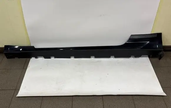 Ford Mustang VI Sill FR3B6310155